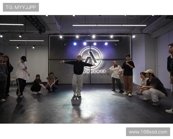 成都街舞队荣登街舞状态排行榜首位引领全国潮流风尚