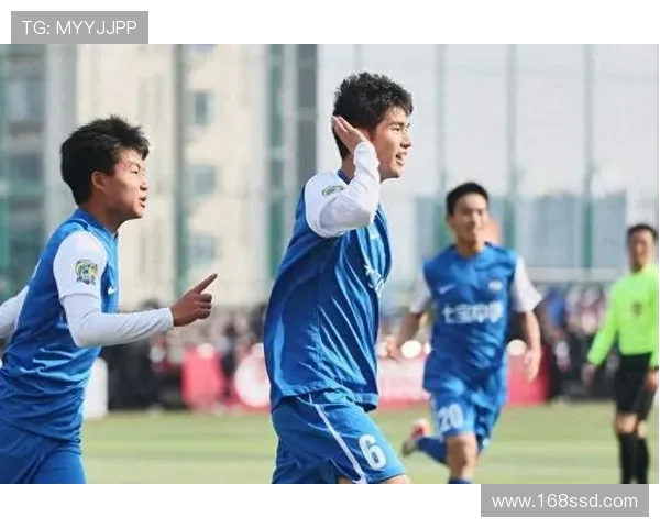 西安足球队的蜕变与成长：一段不平凡的转型历程纪实