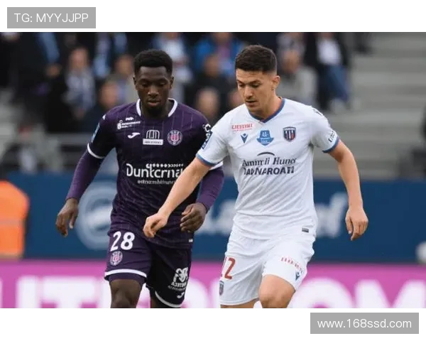 亚眠与格勒诺布激战正酣谁能在法乙赛场中笑到最后