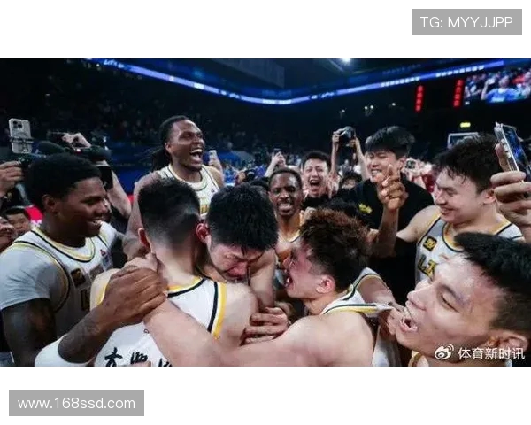 孙铭徽:从青涩新星到篮球赛场的璀璨明星之路